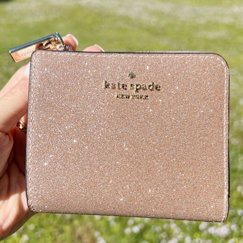 Kate Spade Wallet NEW WITH TAGS AND BOX!!